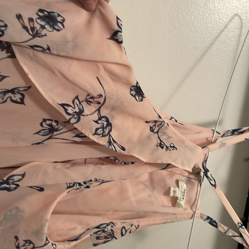 Shoshanna Floral Cross strap Pleated Drink Size 8 - Picture 6 of 12